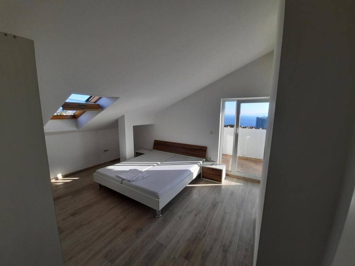 Sea View Later Apartment Rijeka Exterior photo