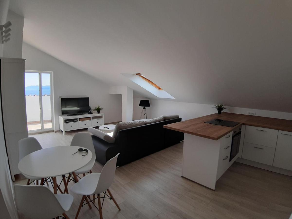 Sea View Later Apartment Rijeka Exterior photo